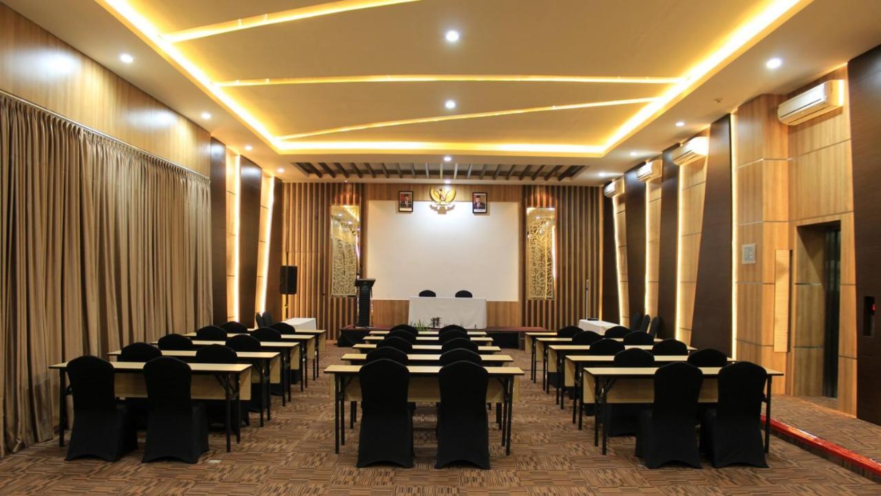 Khas Semarang Hotel מראה חיצוני תמונה